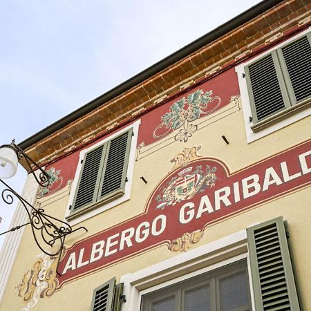 Albergo Ristorante Garibaldi Cisterna dʼAsti Εξωτερικό φωτογραφία