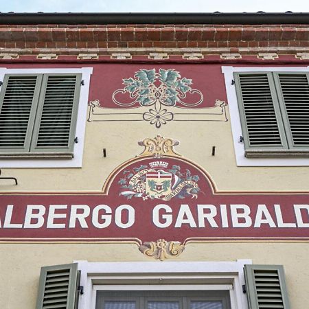 Albergo Ristorante Garibaldi Cisterna dʼAsti Εξωτερικό φωτογραφία