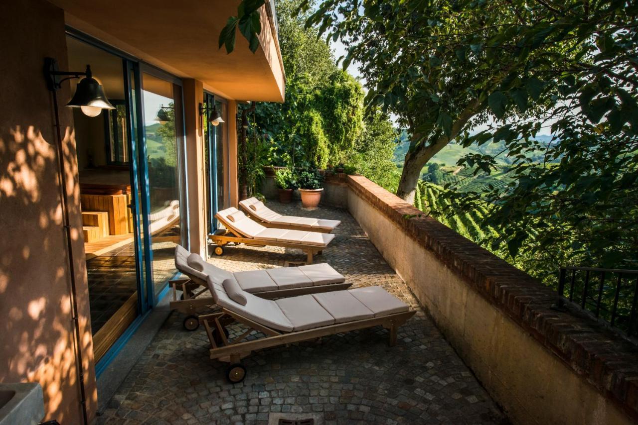 Albergo Ristorante Garibaldi Cisterna dʼAsti Εξωτερικό φωτογραφία
