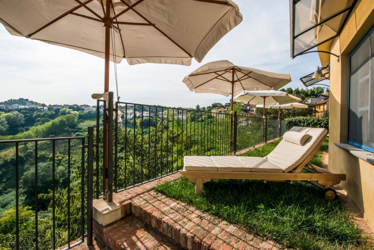 Albergo Ristorante Garibaldi Cisterna dʼAsti Εξωτερικό φωτογραφία