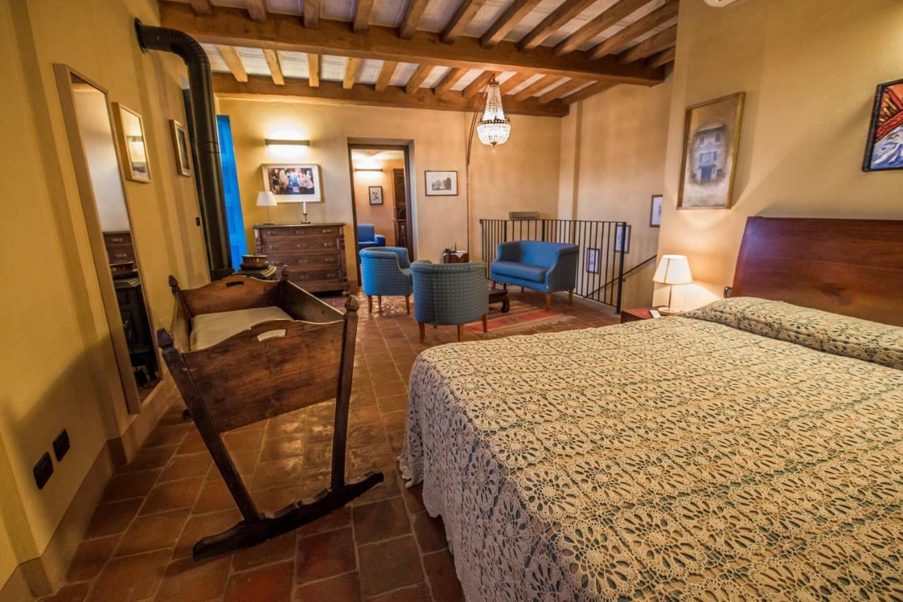 Albergo Ristorante Garibaldi Cisterna dʼAsti Εξωτερικό φωτογραφία