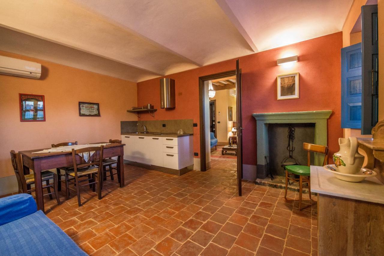Albergo Ristorante Garibaldi Cisterna dʼAsti Εξωτερικό φωτογραφία