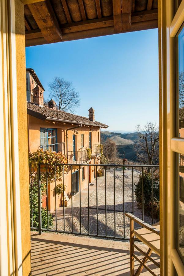 Albergo Ristorante Garibaldi Cisterna dʼAsti Εξωτερικό φωτογραφία