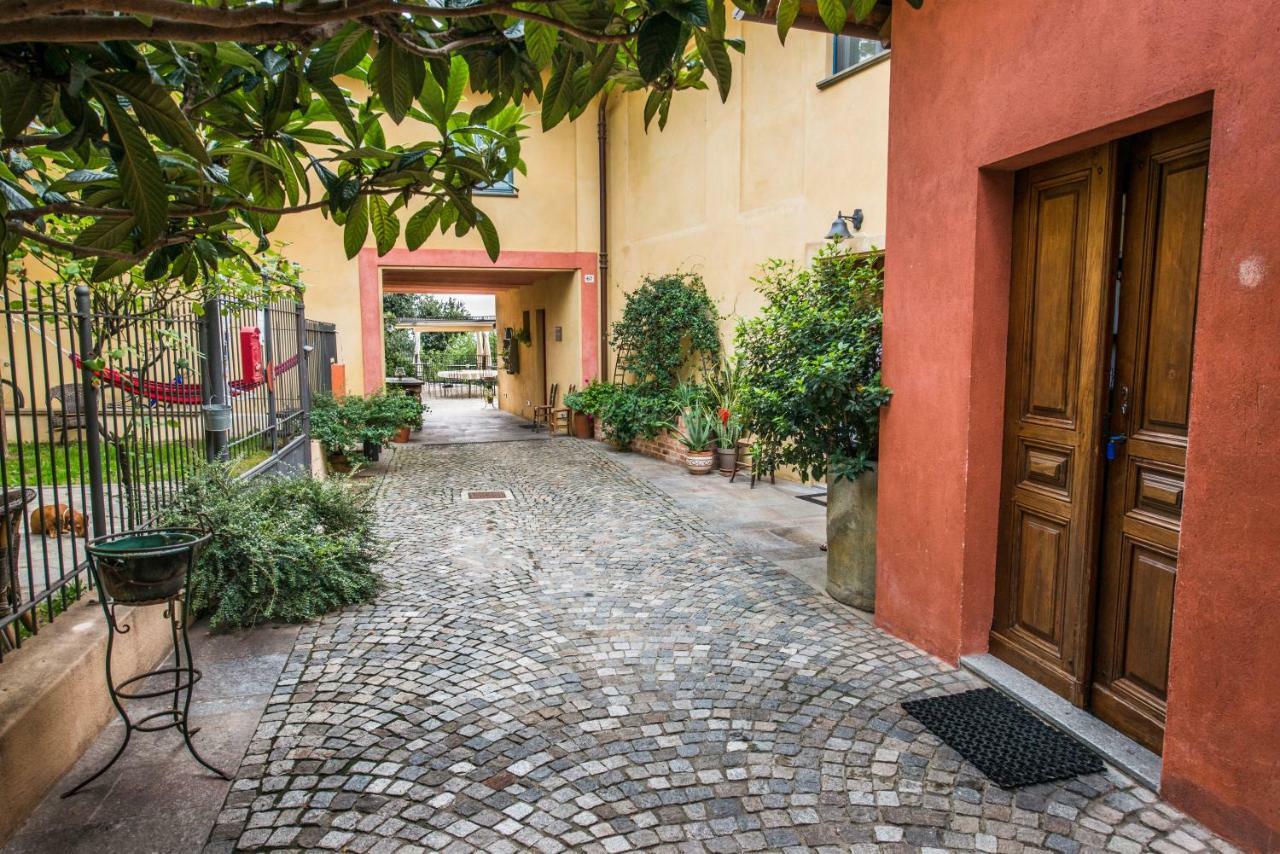 Albergo Ristorante Garibaldi Cisterna dʼAsti Εξωτερικό φωτογραφία